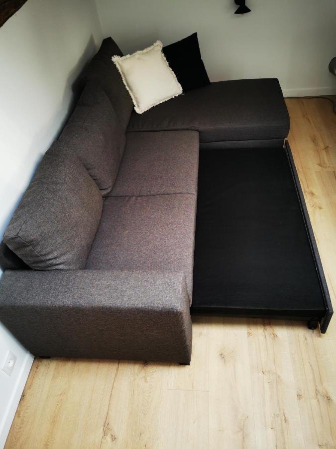 Appartement Neuf Climatise Sous Les Toits La Roche-Chalais Ngoại thất bức ảnh